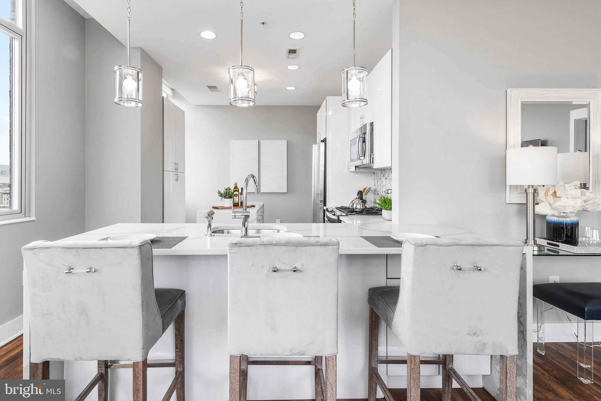 1101 LOCUST STREET 8B