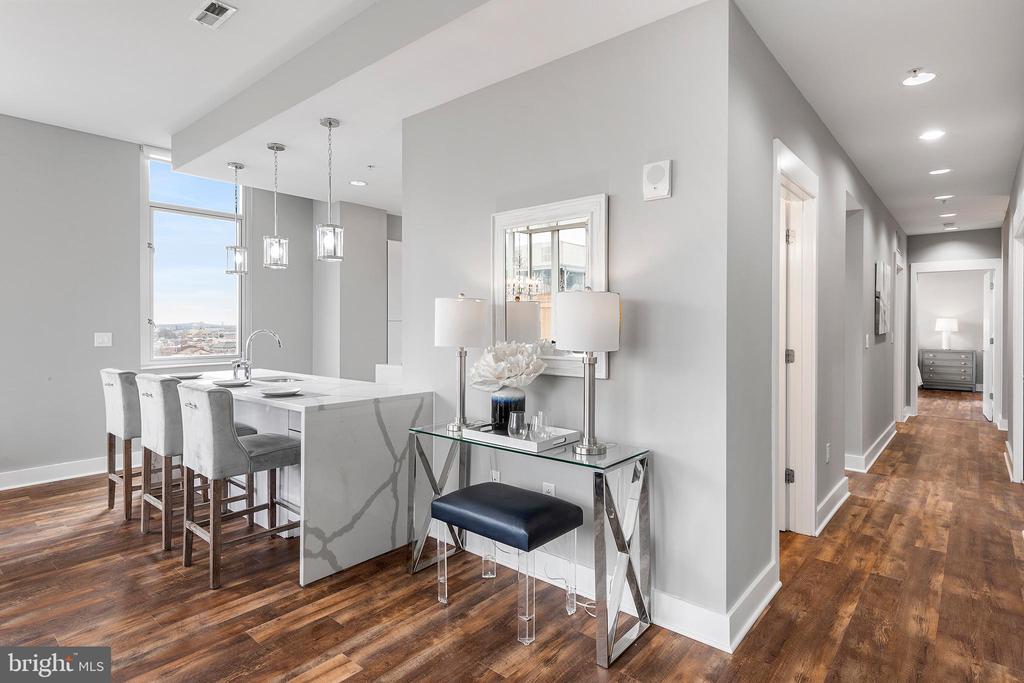 1101 LOCUST STREET 8B