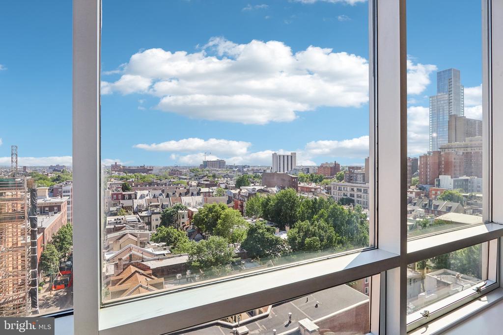1101 LOCUST STREET 8B