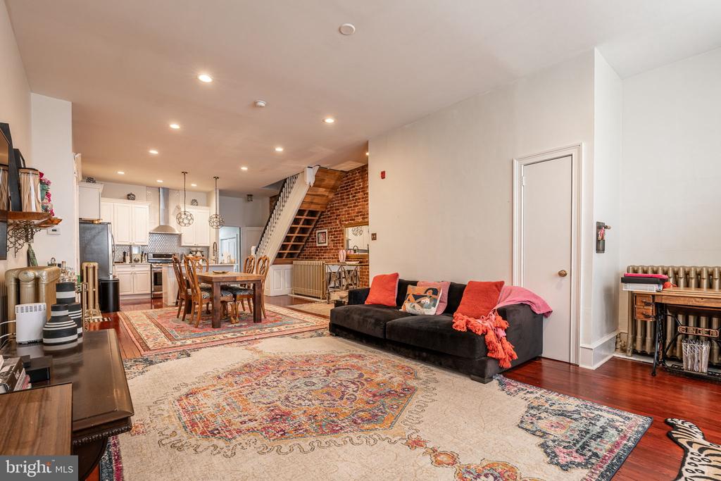 4361 MAIN ST