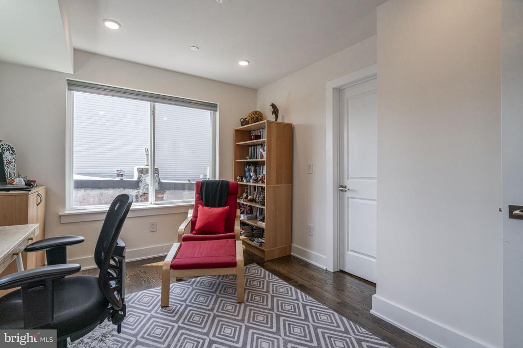 1012 S 20TH ST #3