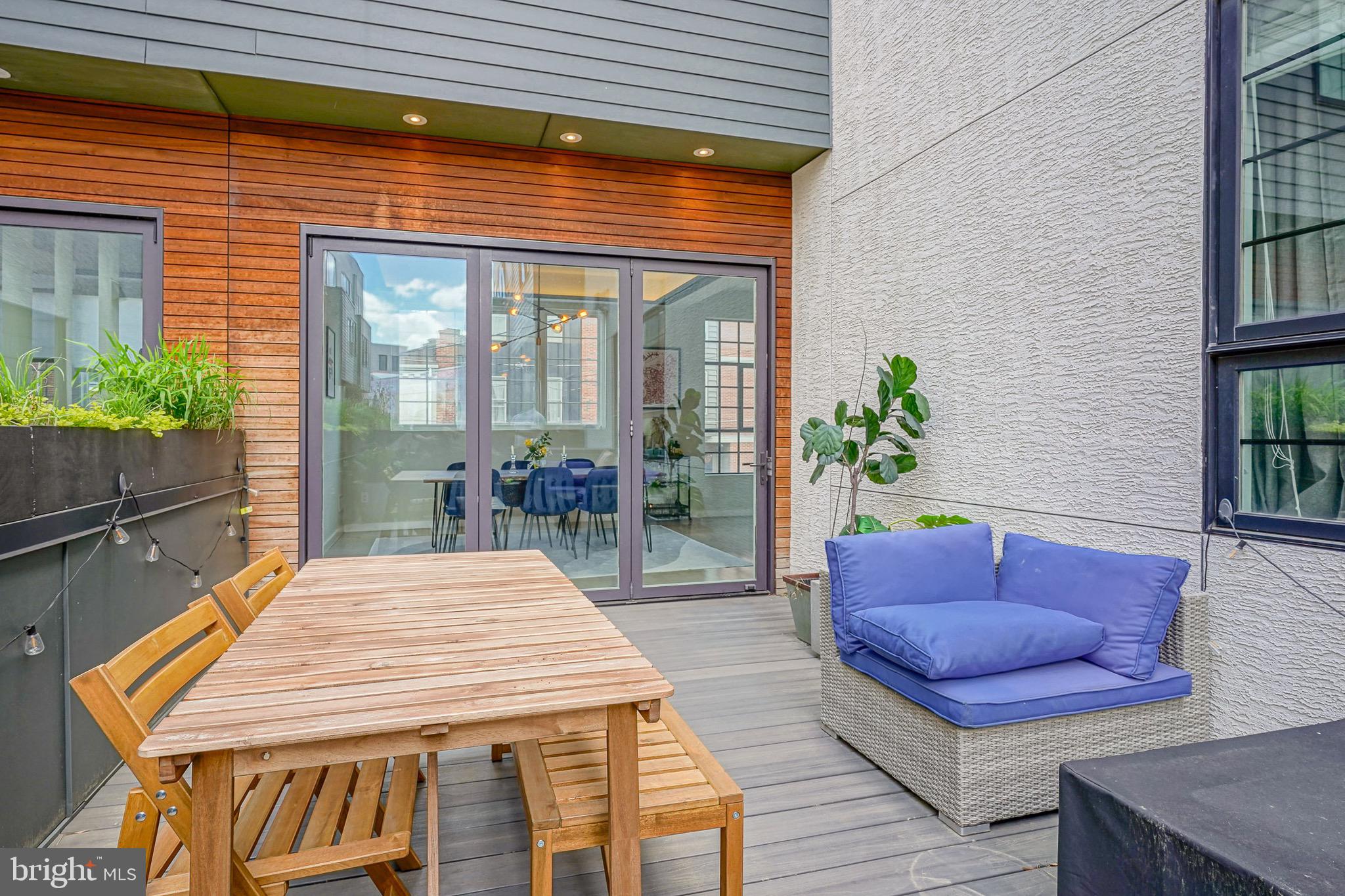 1124 Shackamaxon St #2