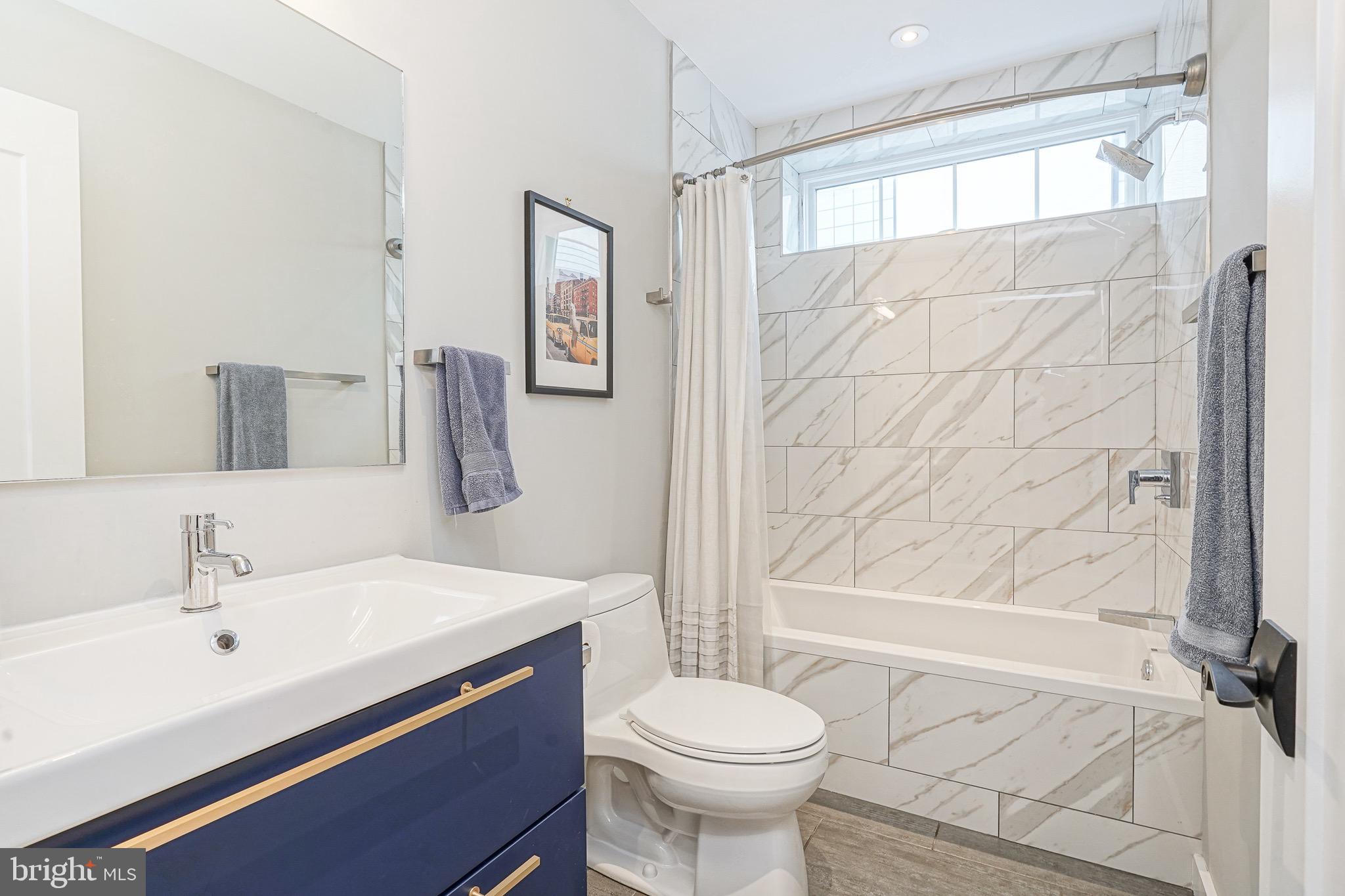 1124 Shackamaxon St #2