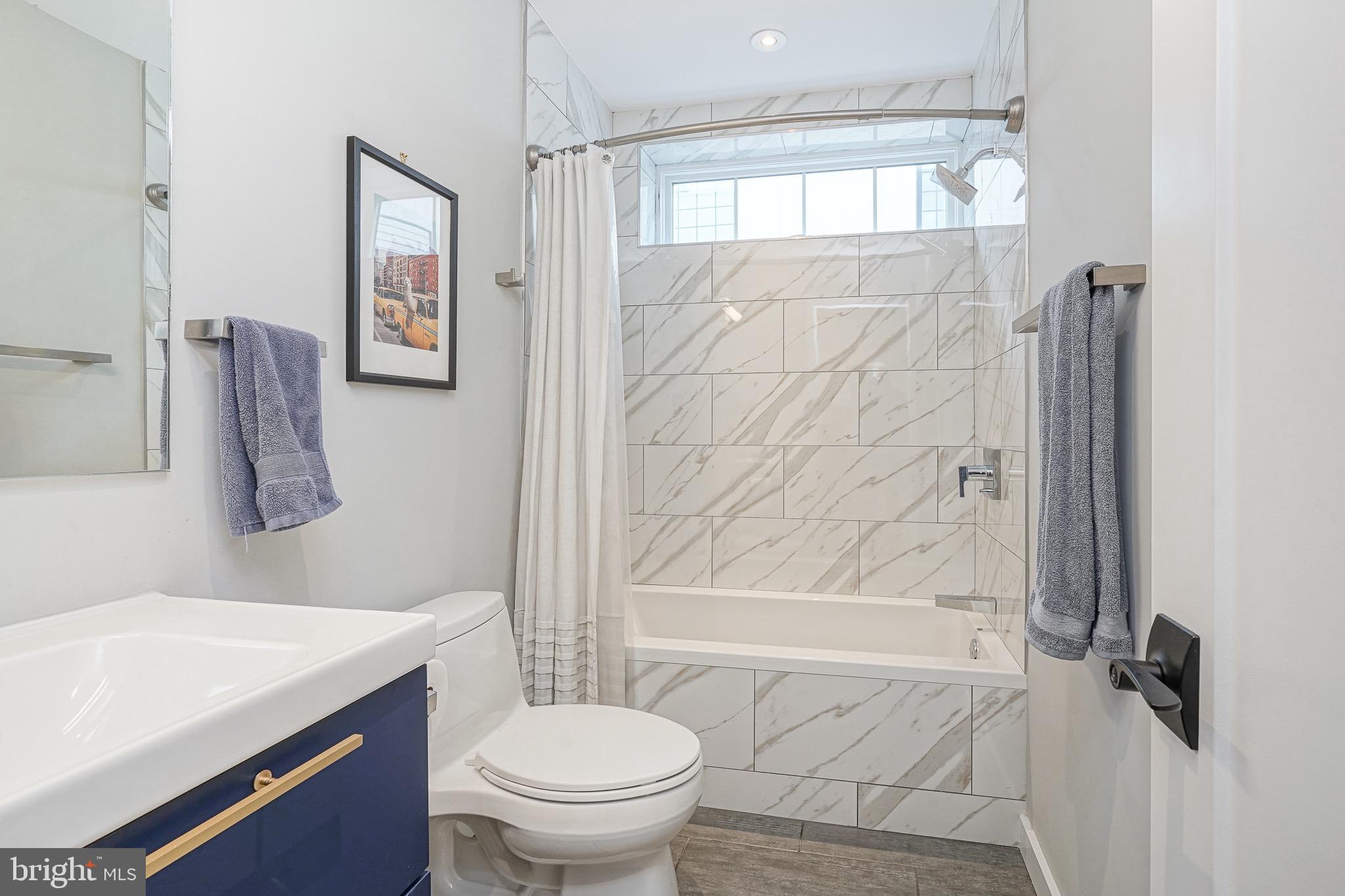 1124 Shackamaxon St #2