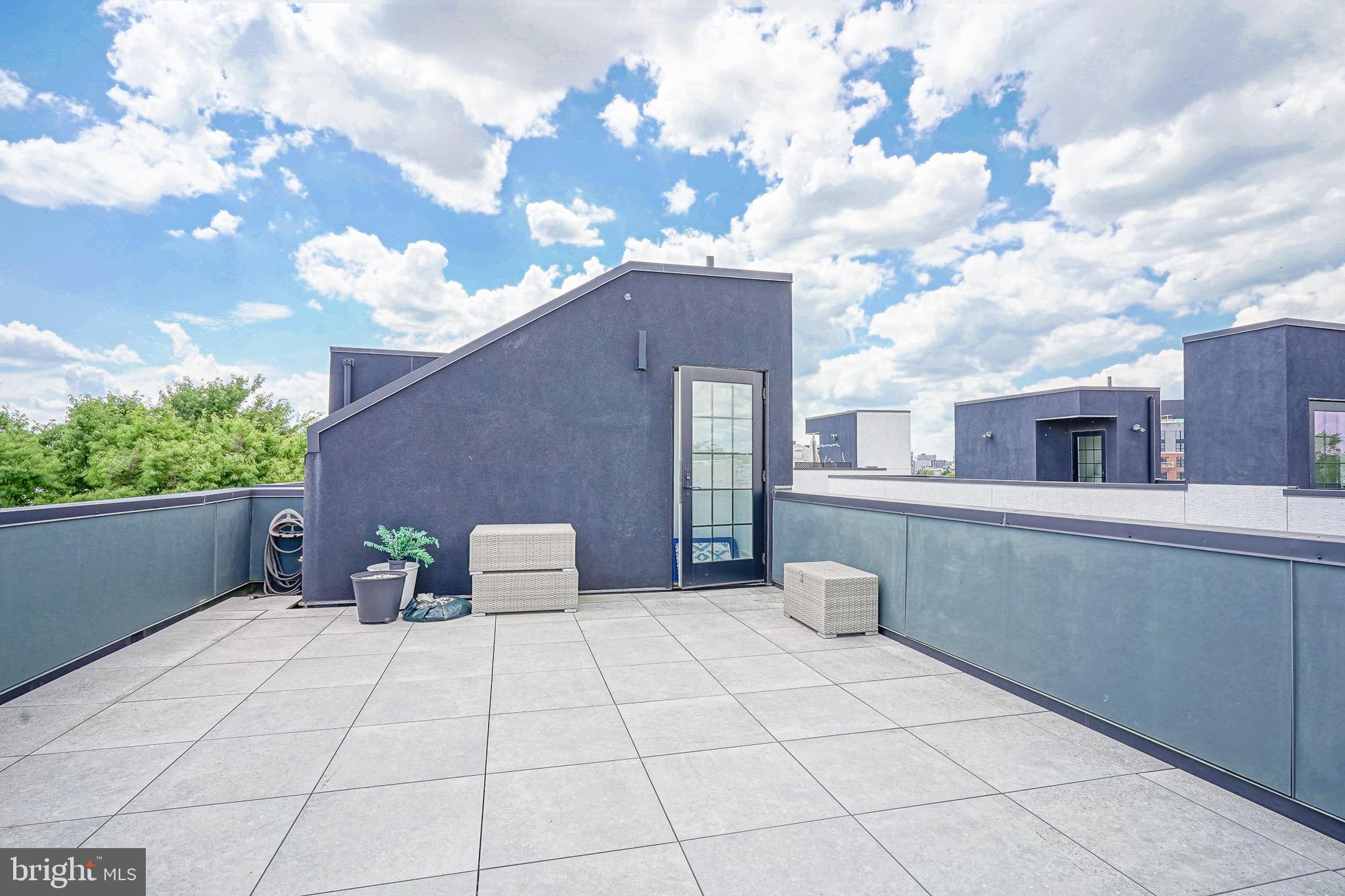 1124 Shackamaxon St #2