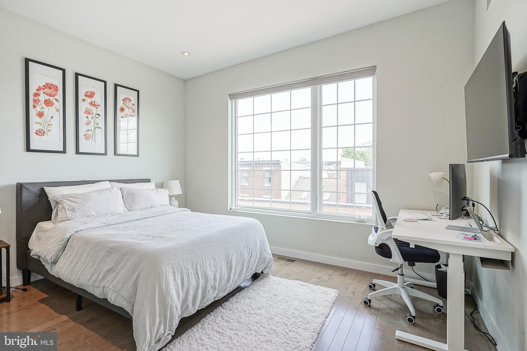 1124 Shackamaxon St #2