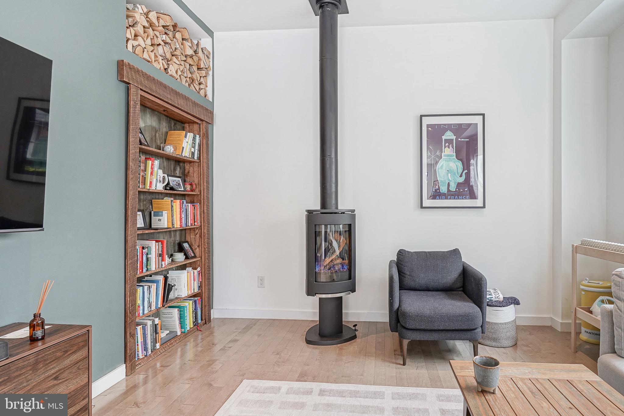 1124 Shackamaxon St #2