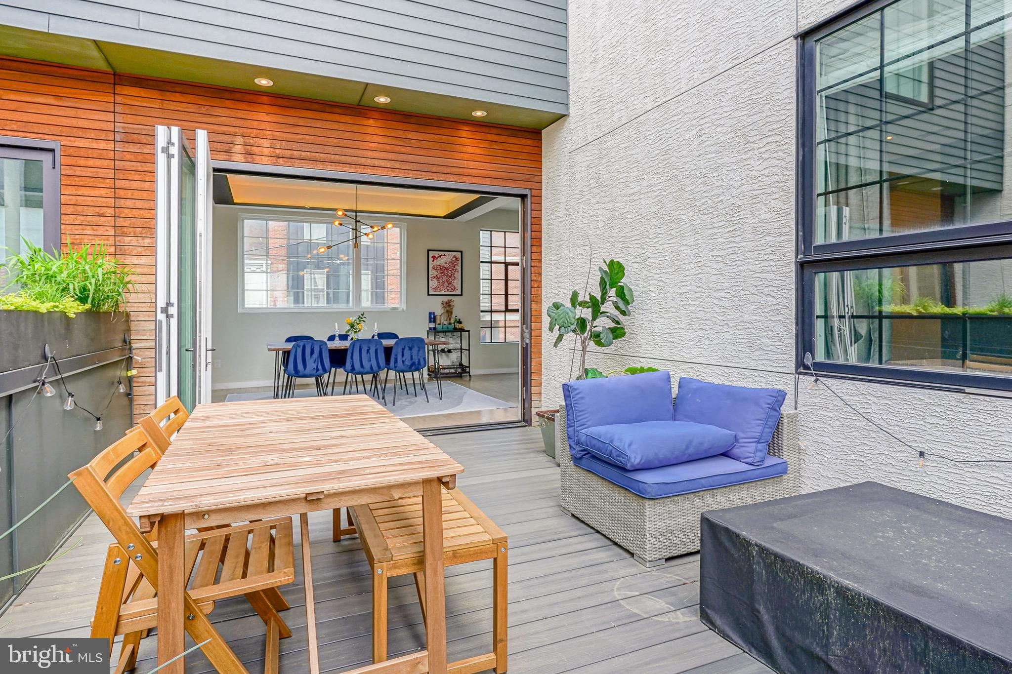 1124 Shackamaxon St #2