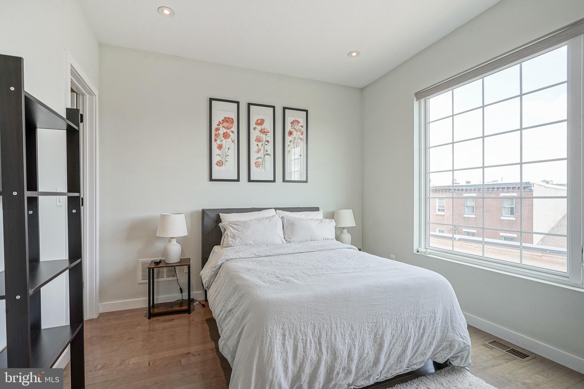 1124 Shackamaxon St #2