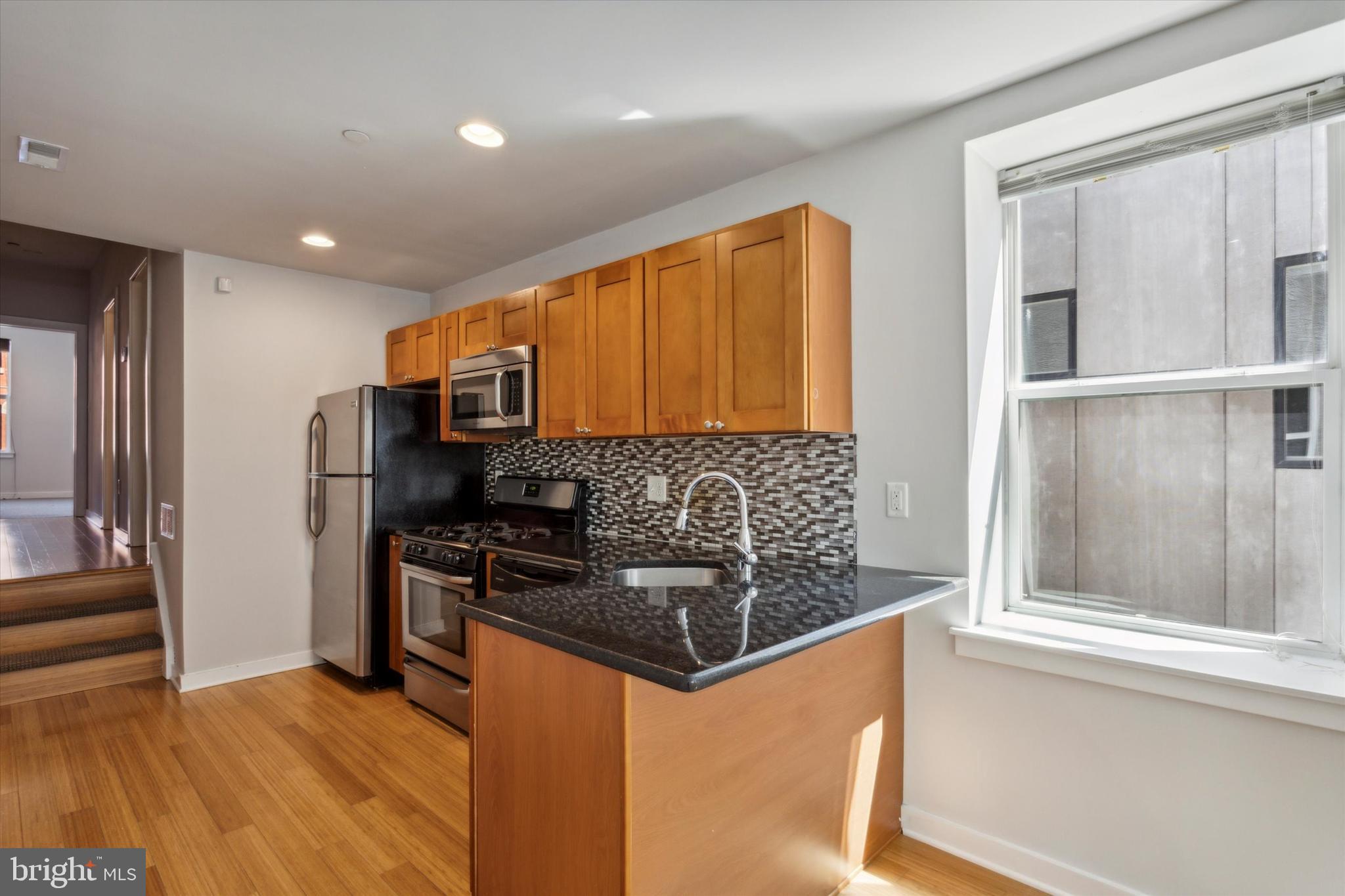 1610 CHRISTIAN STREET