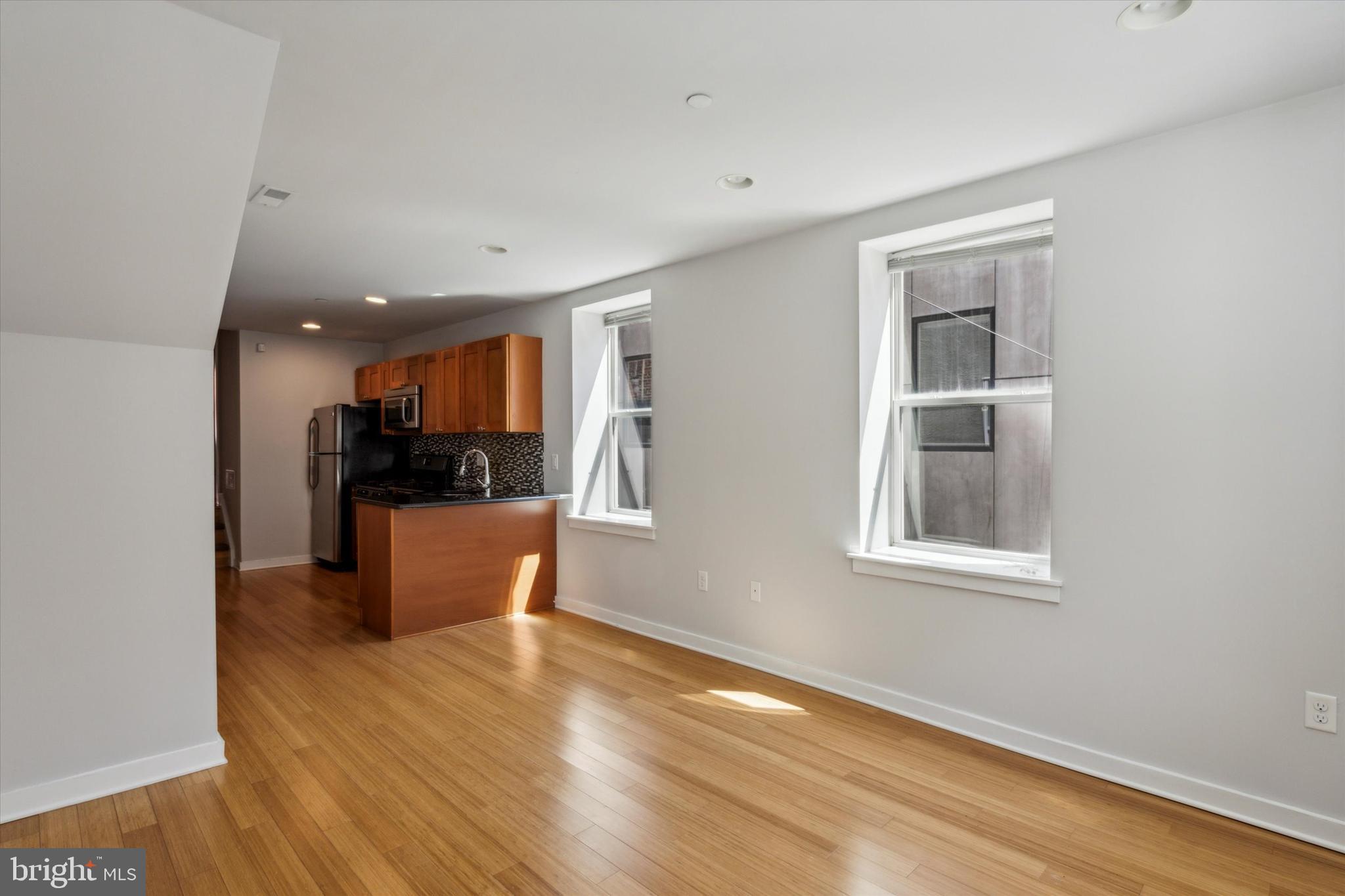 1610 CHRISTIAN STREET