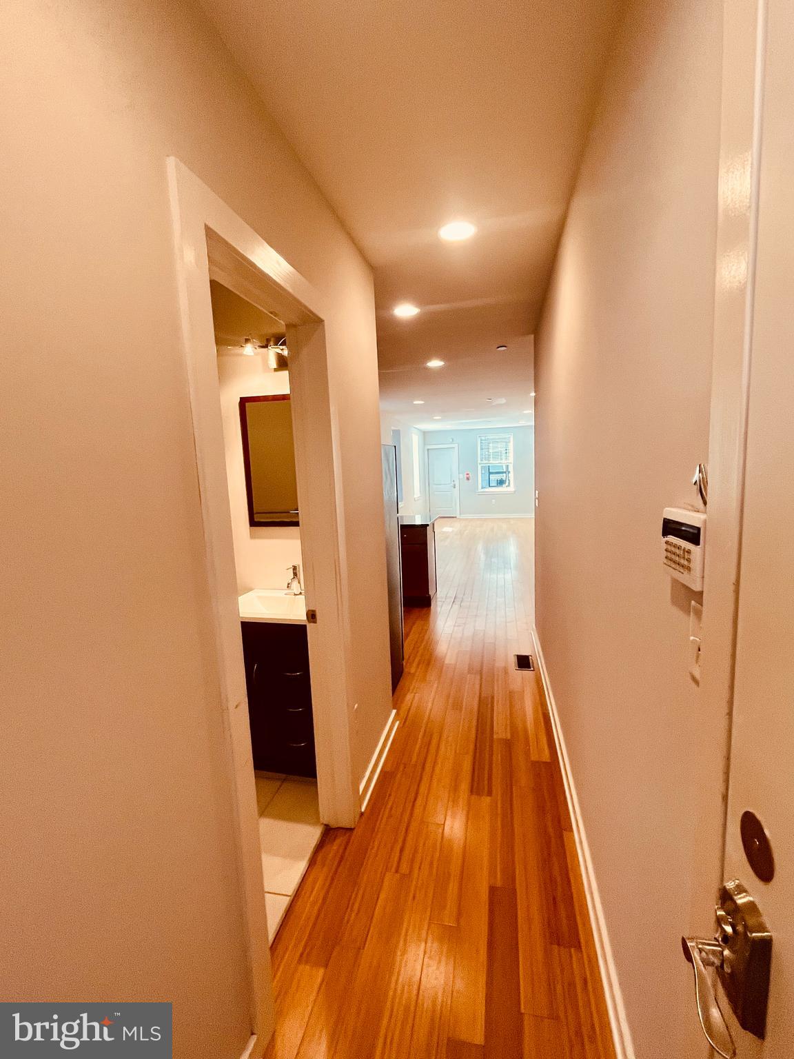 1610 CHRISTIAN STREET