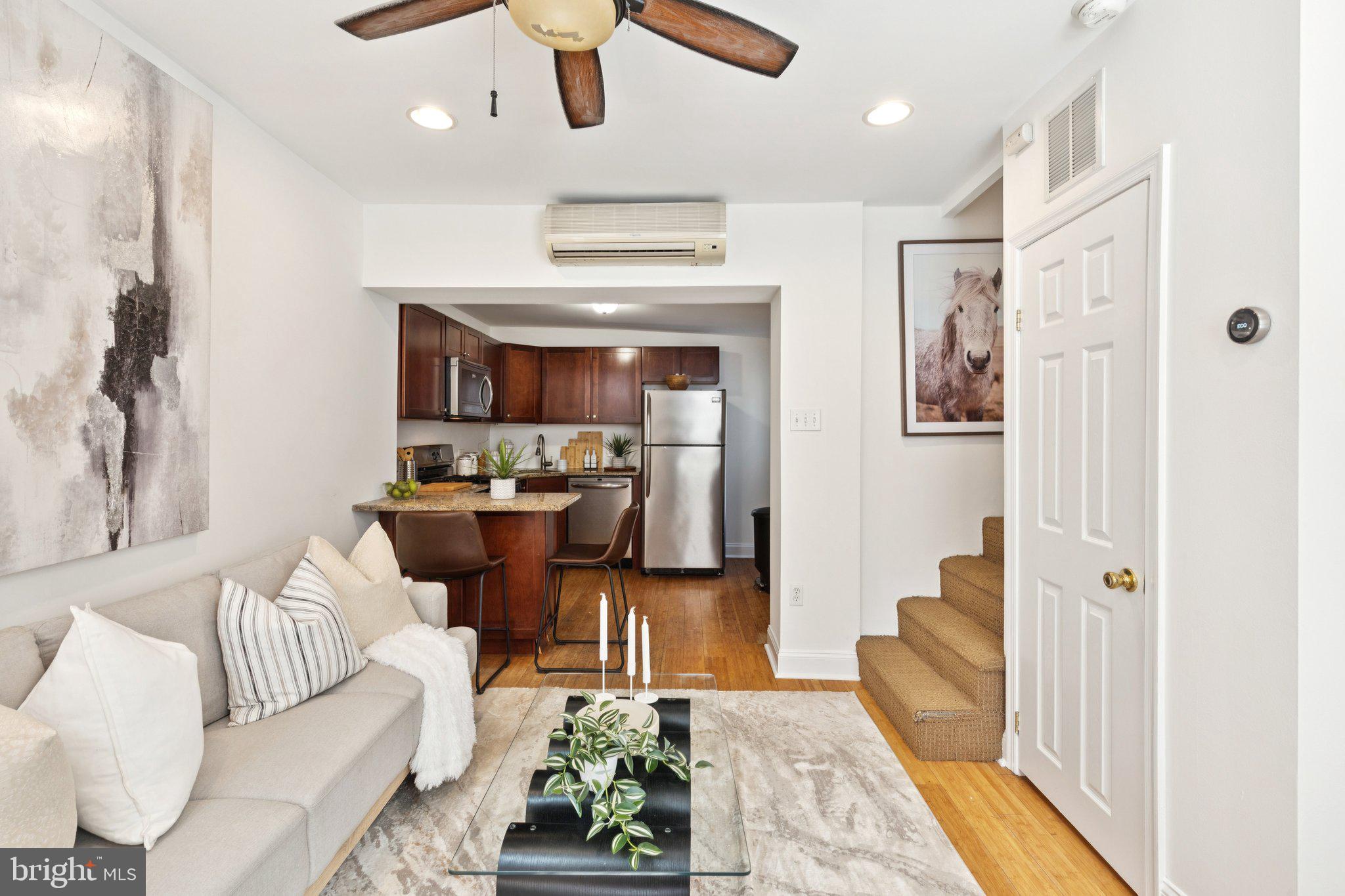 525 FITZWATER STREET 4