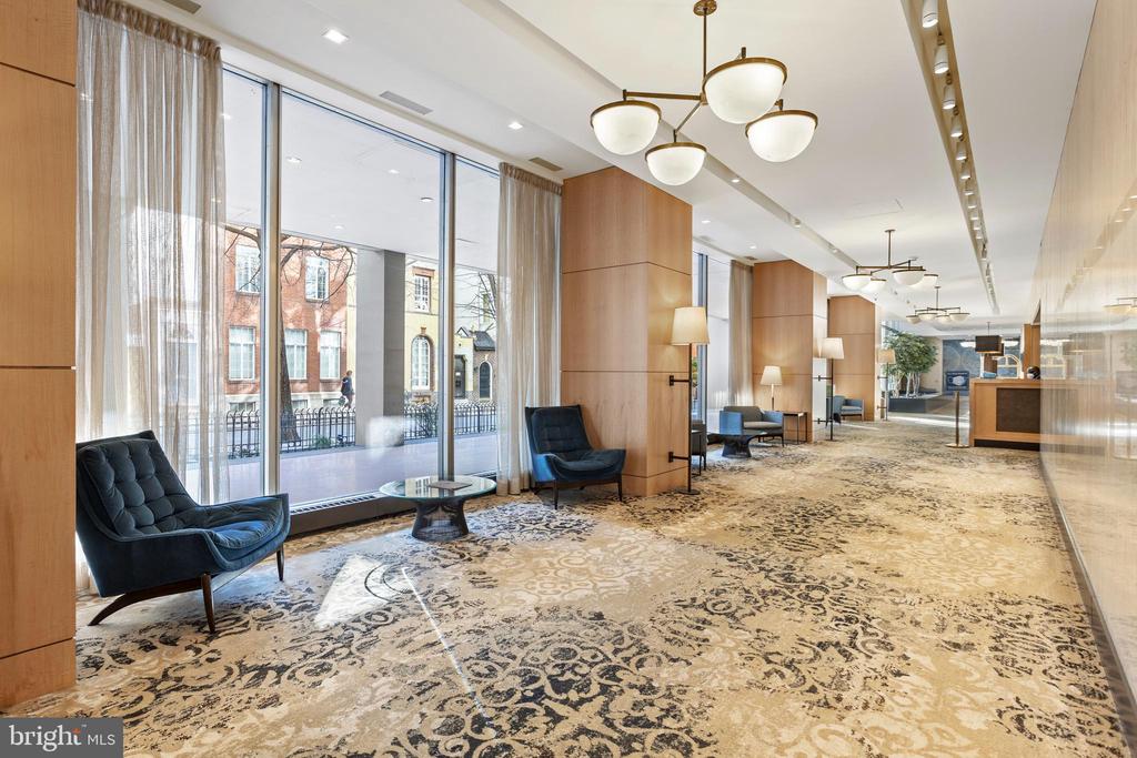 224 W RITTENHOUSE SQUARE 30 715A