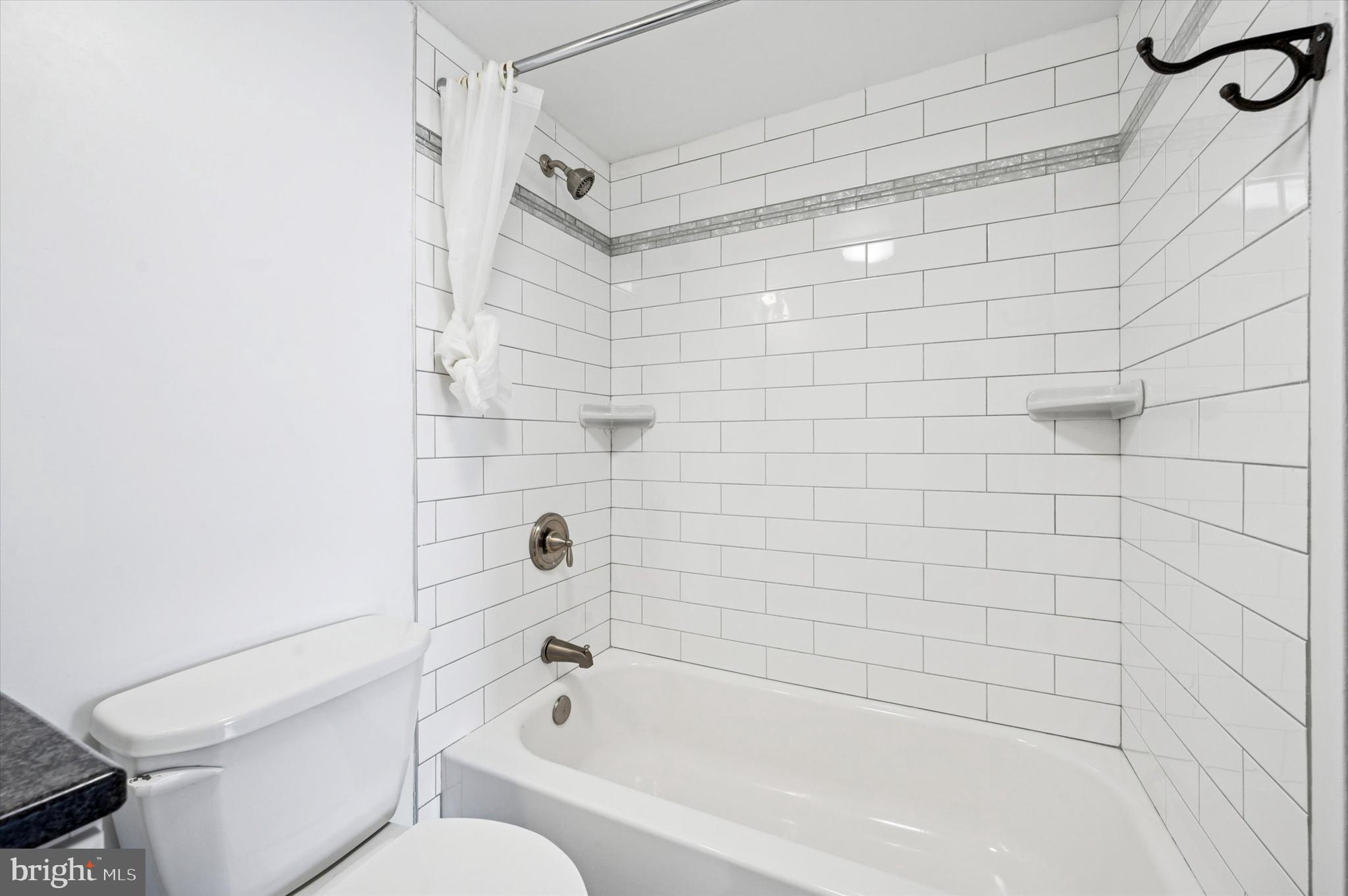 224 W RITTENHOUSE SQUARE 30 715A