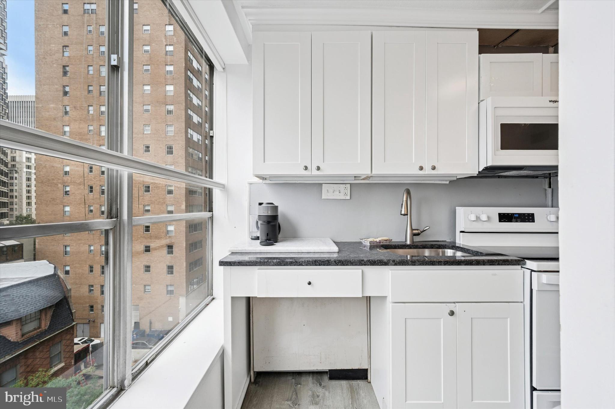 224 W RITTENHOUSE SQUARE 30 715A