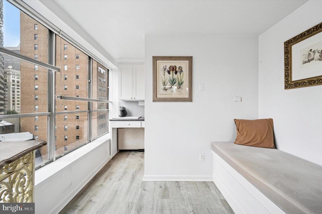 224 W RITTENHOUSE SQUARE 30 715A