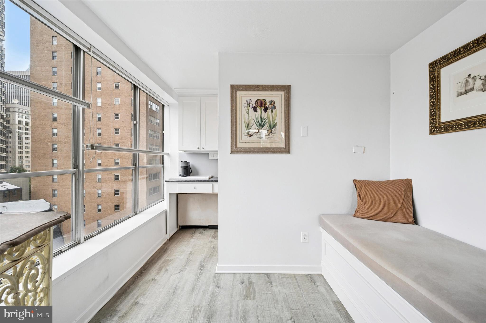 224 W RITTENHOUSE SQUARE 30 715A