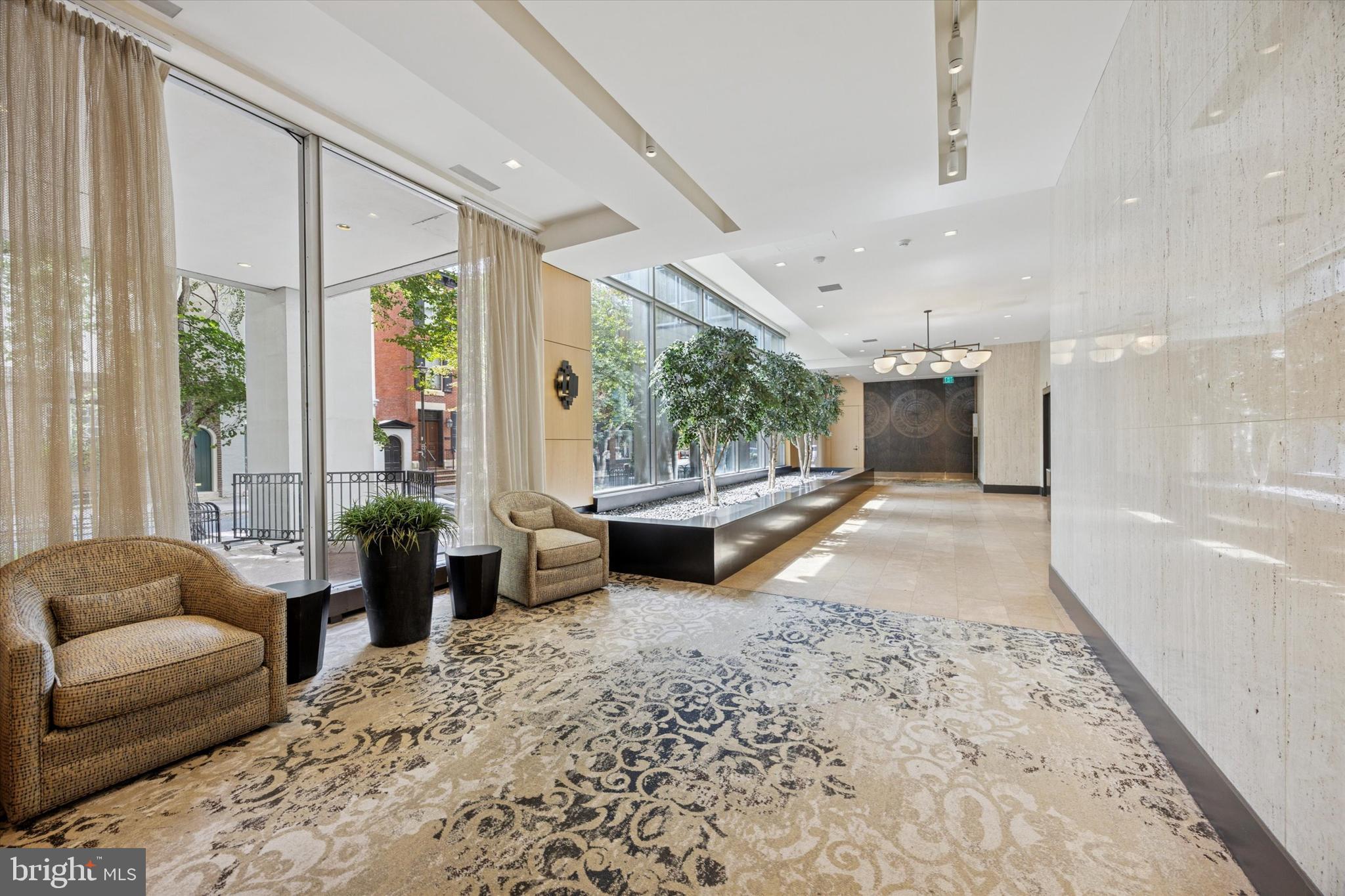 224 W RITTENHOUSE SQUARE 30 715A