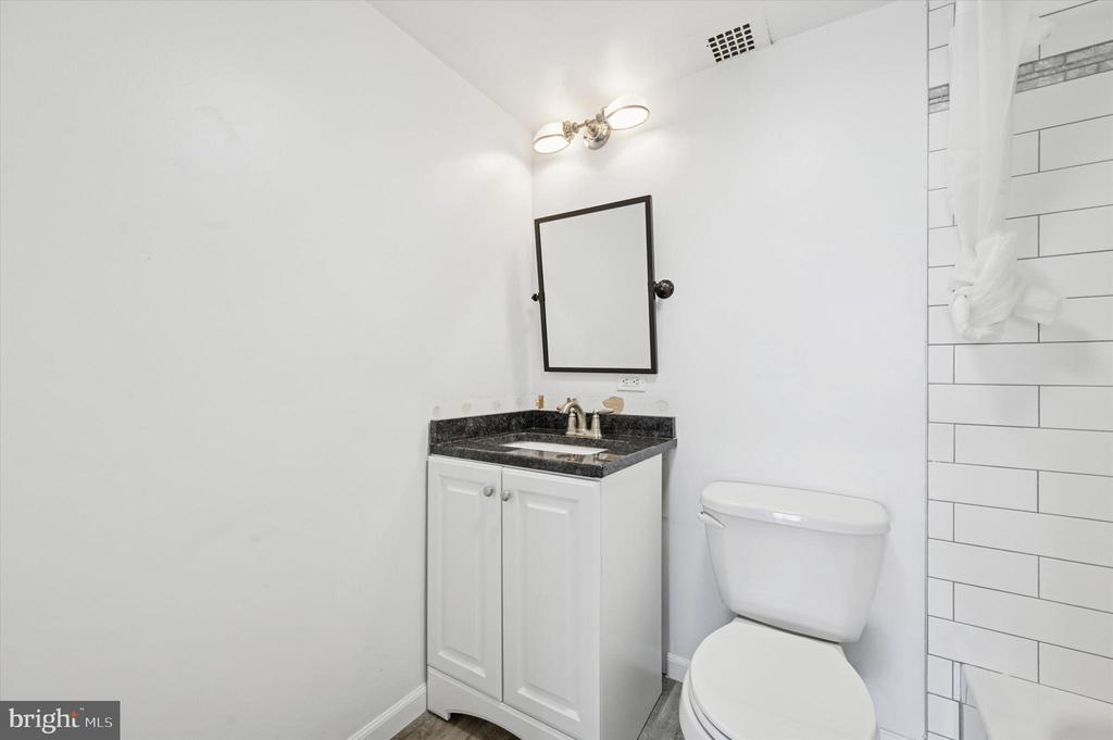 224 W RITTENHOUSE SQUARE 30 715A
