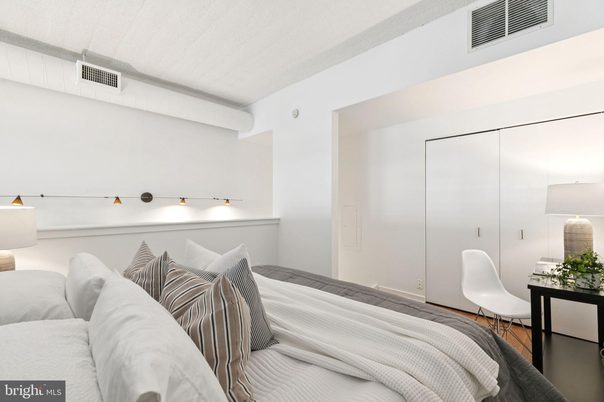 2429 LOCUST STREET 41 318