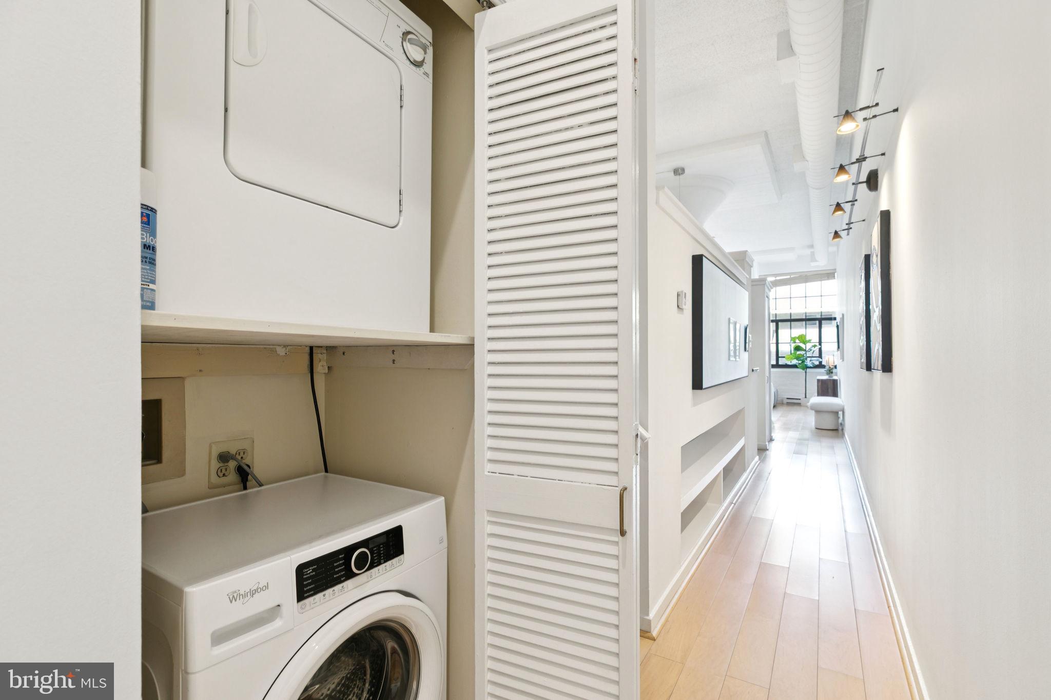 2429 LOCUST STREET 41 318