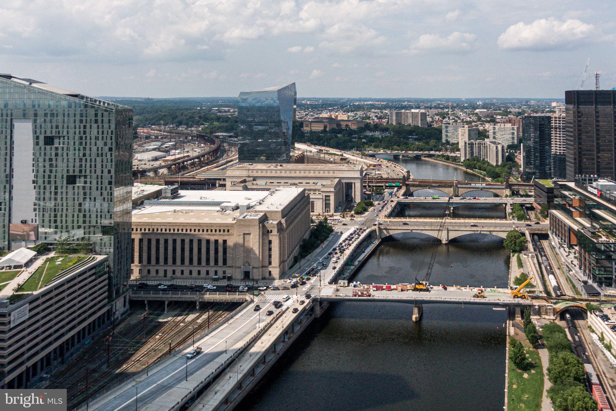 2429 LOCUST STREET 41 318