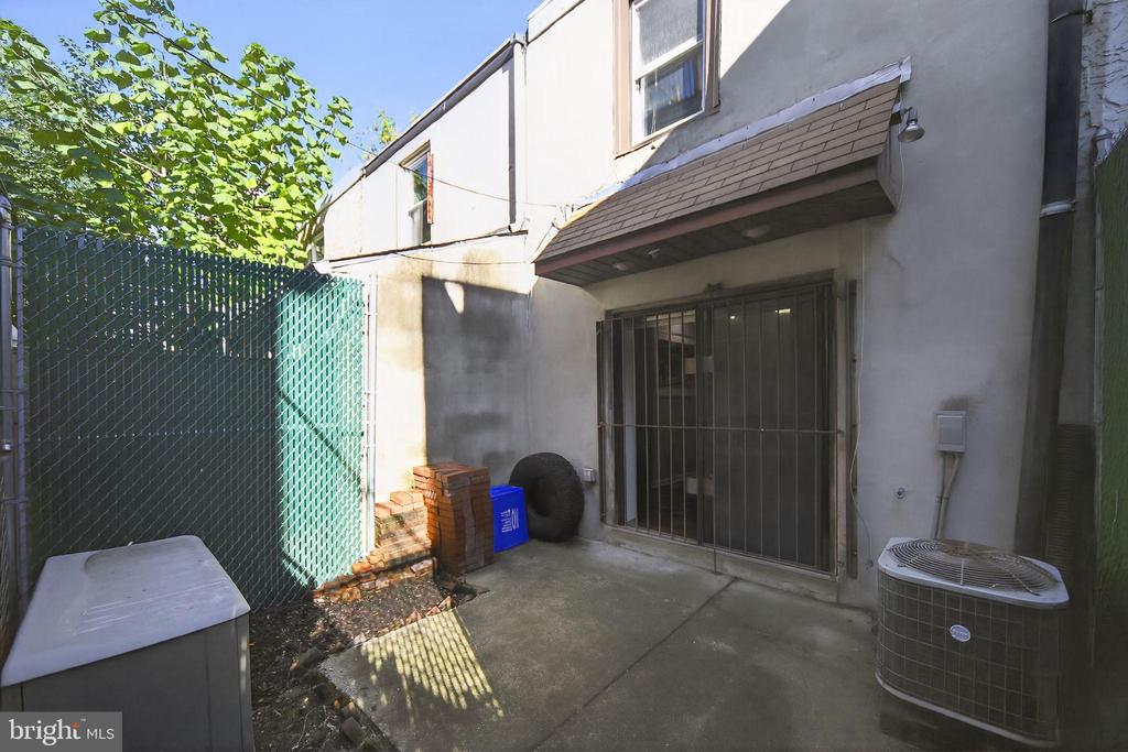 1704 WEBSTER STREET