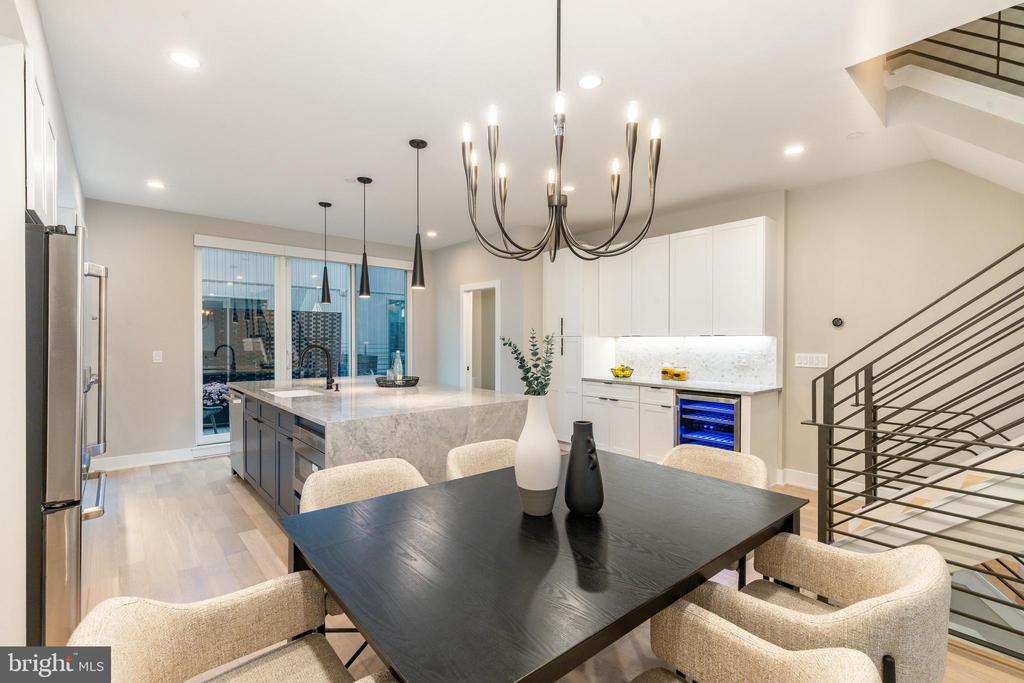 2103 LEAGUE CT