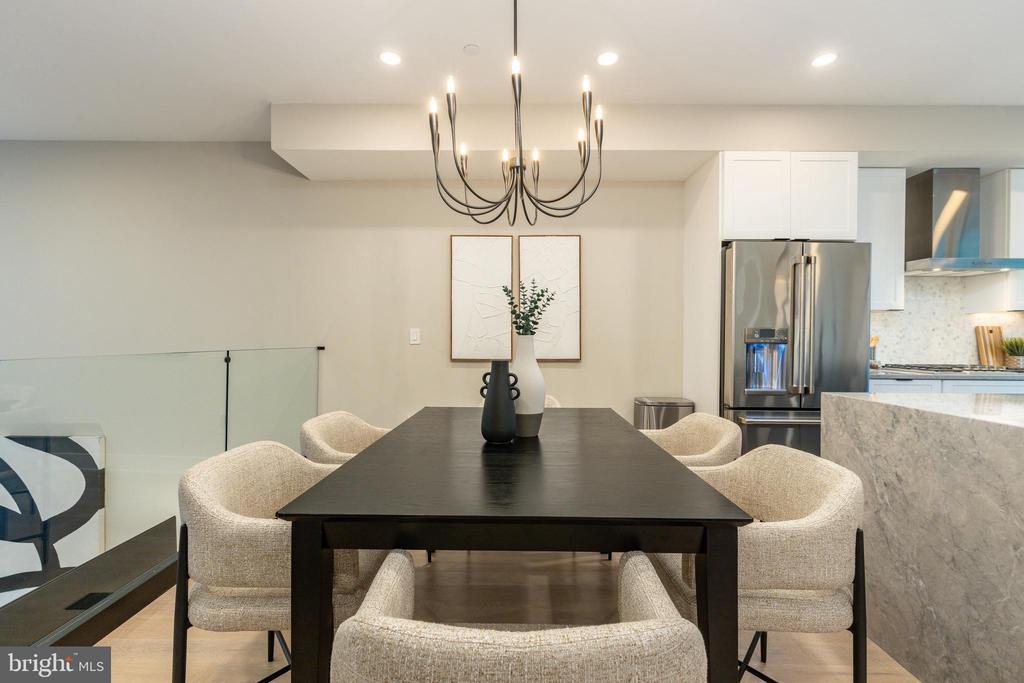 2103 LEAGUE CT