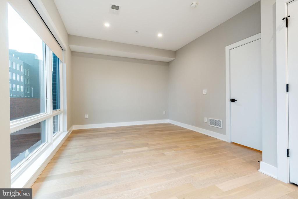 2103 LEAGUE CT