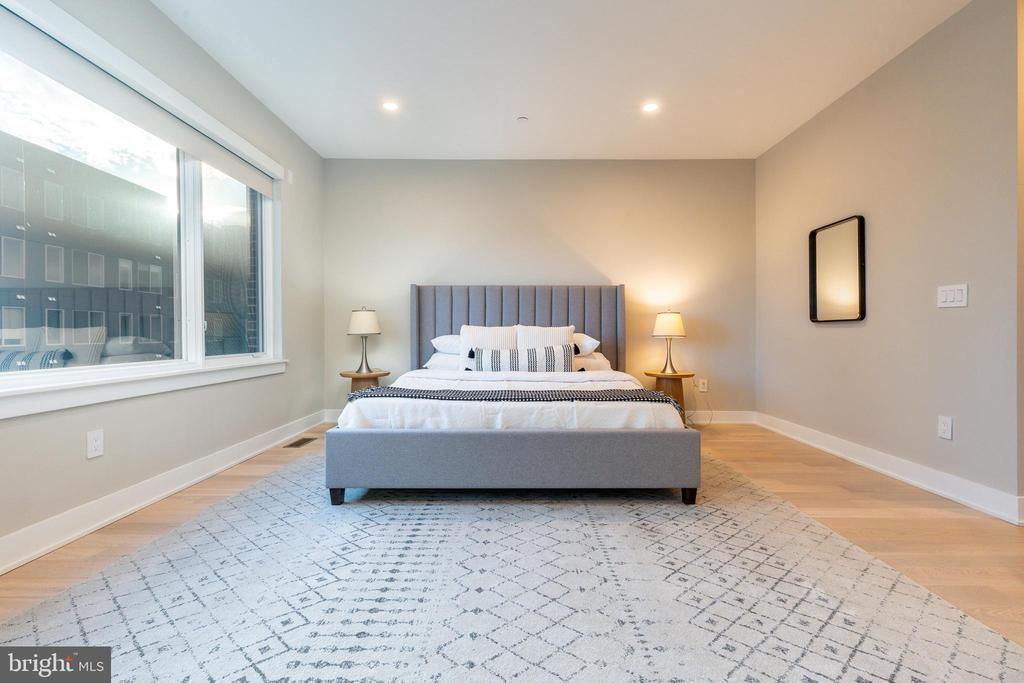 2103 LEAGUE CT