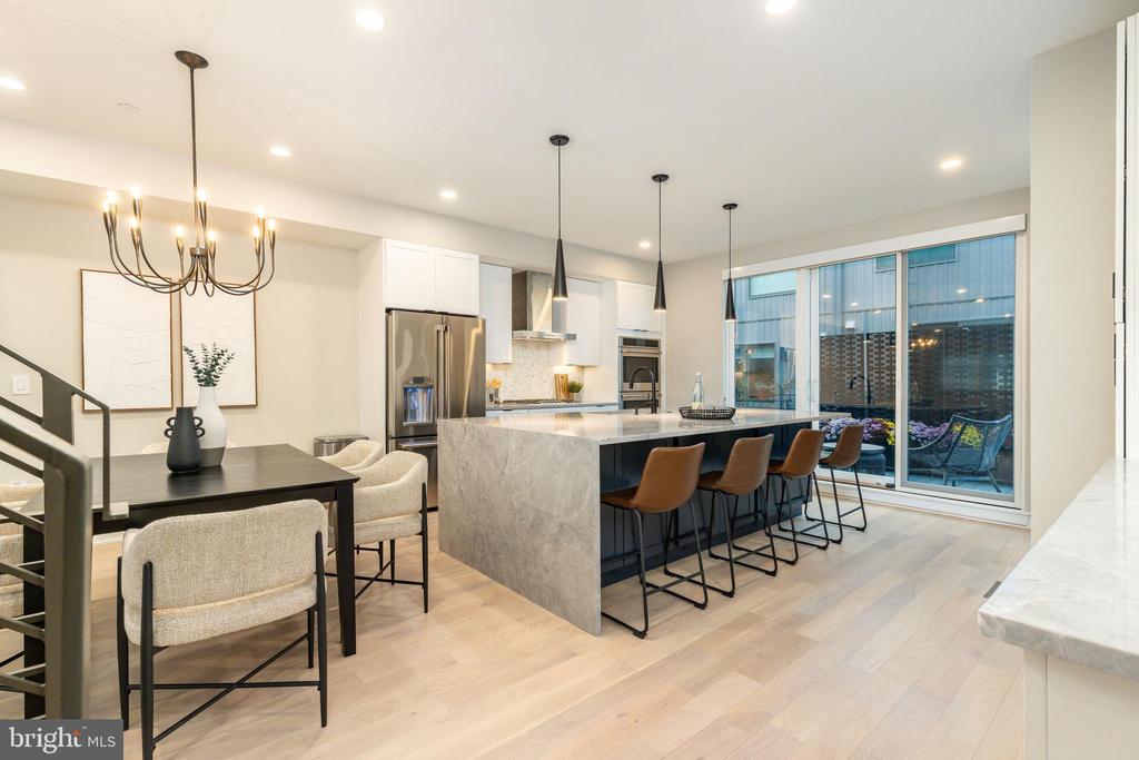 2103 LEAGUE CT