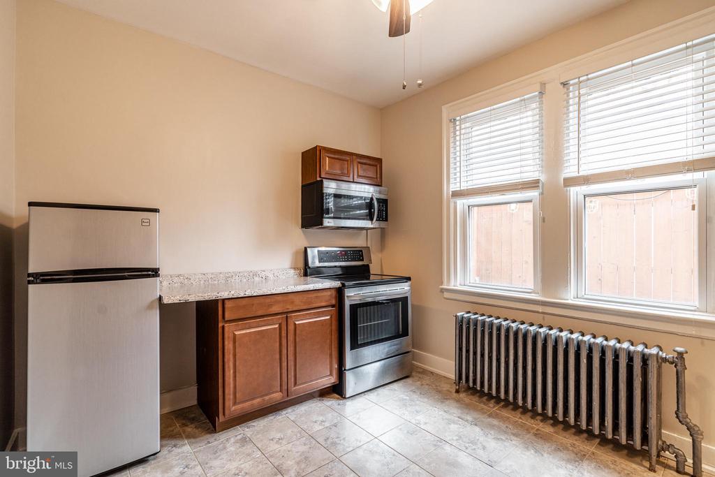 4339 MAIN STREET R