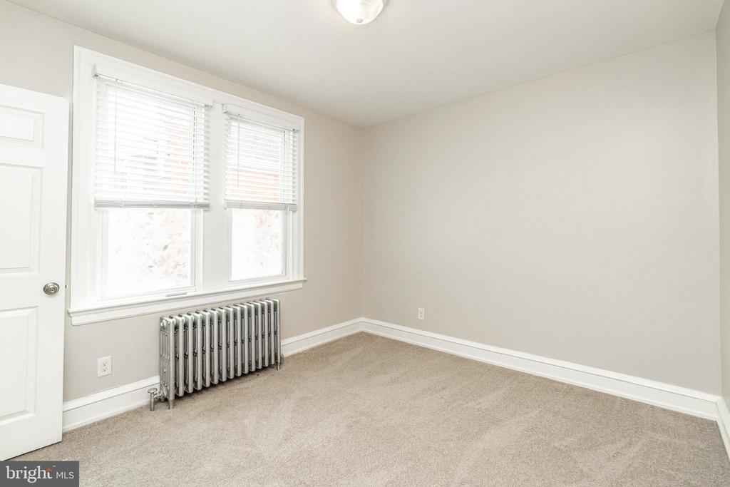 4339 MAIN STREET R