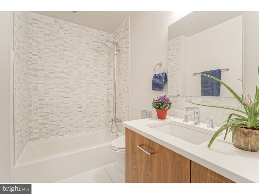 621 S 24TH STREET 210