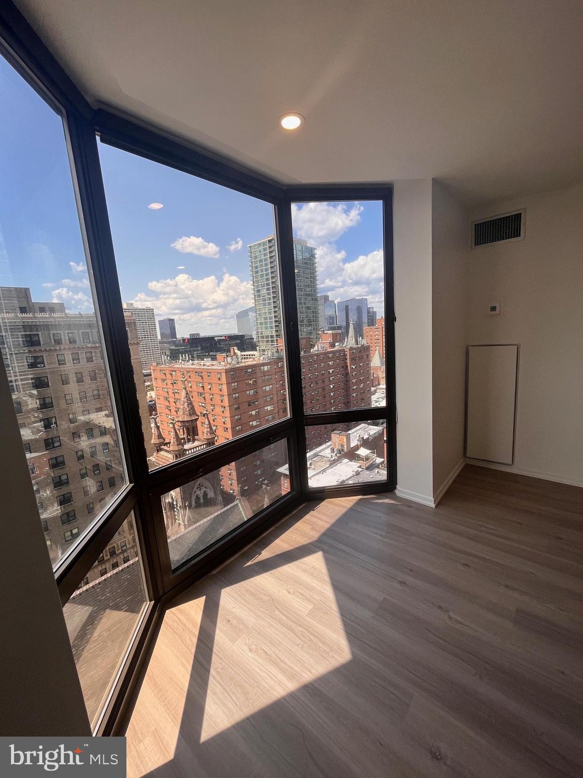 2018 WALNUT STREET 2020 18J