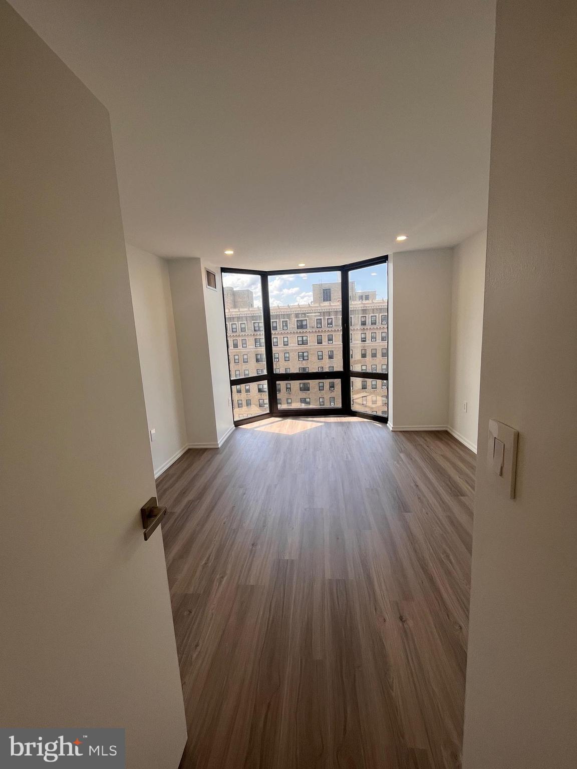 2018 WALNUT STREET 2020 18J