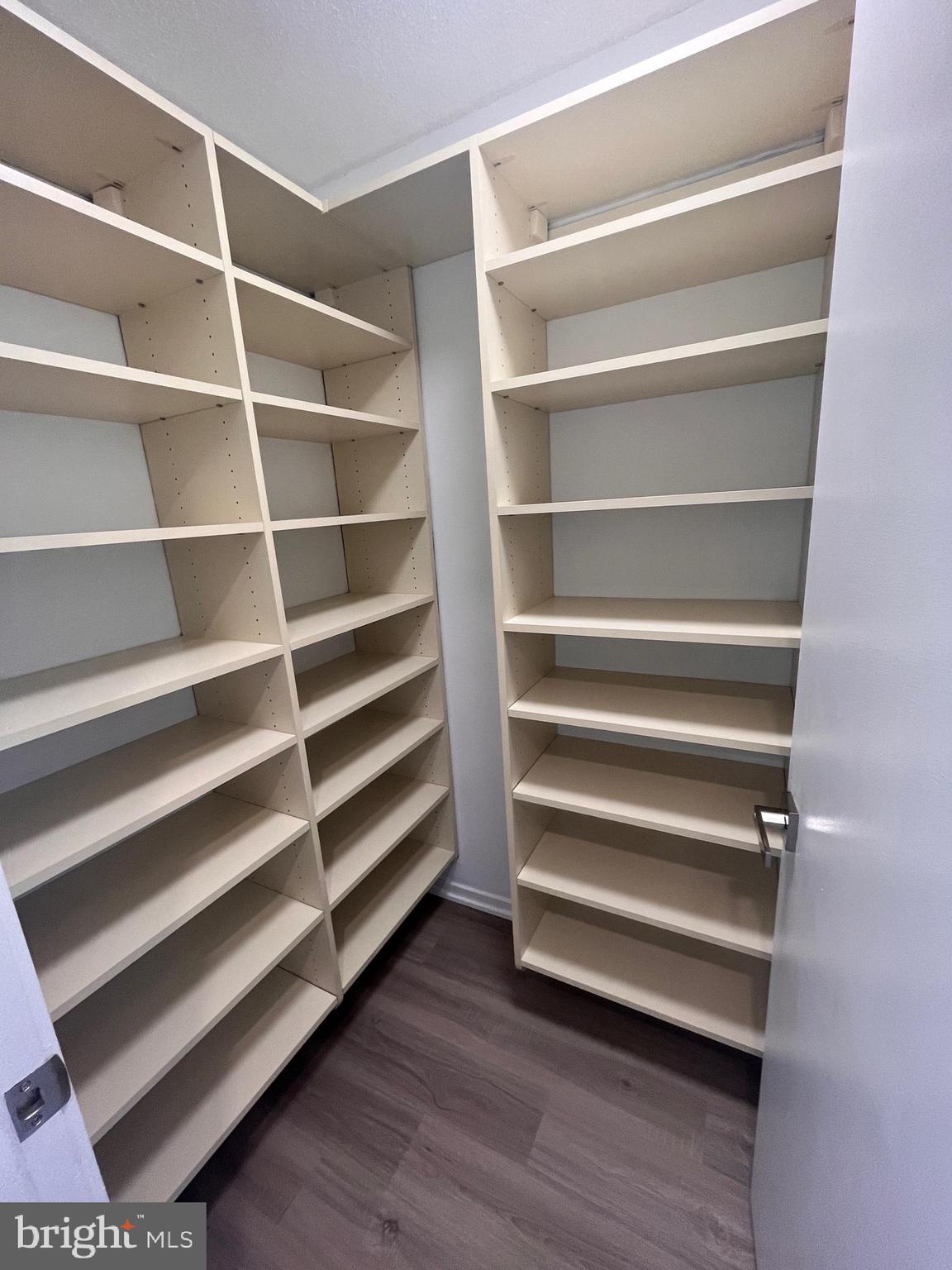 2018 WALNUT STREET 2020 18J