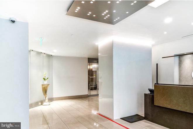 2018 WALNUT STREET 2020 18J