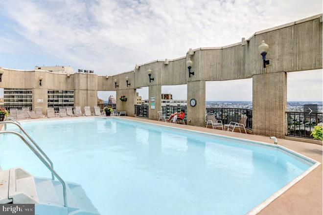 2018 WALNUT STREET 2020 18J