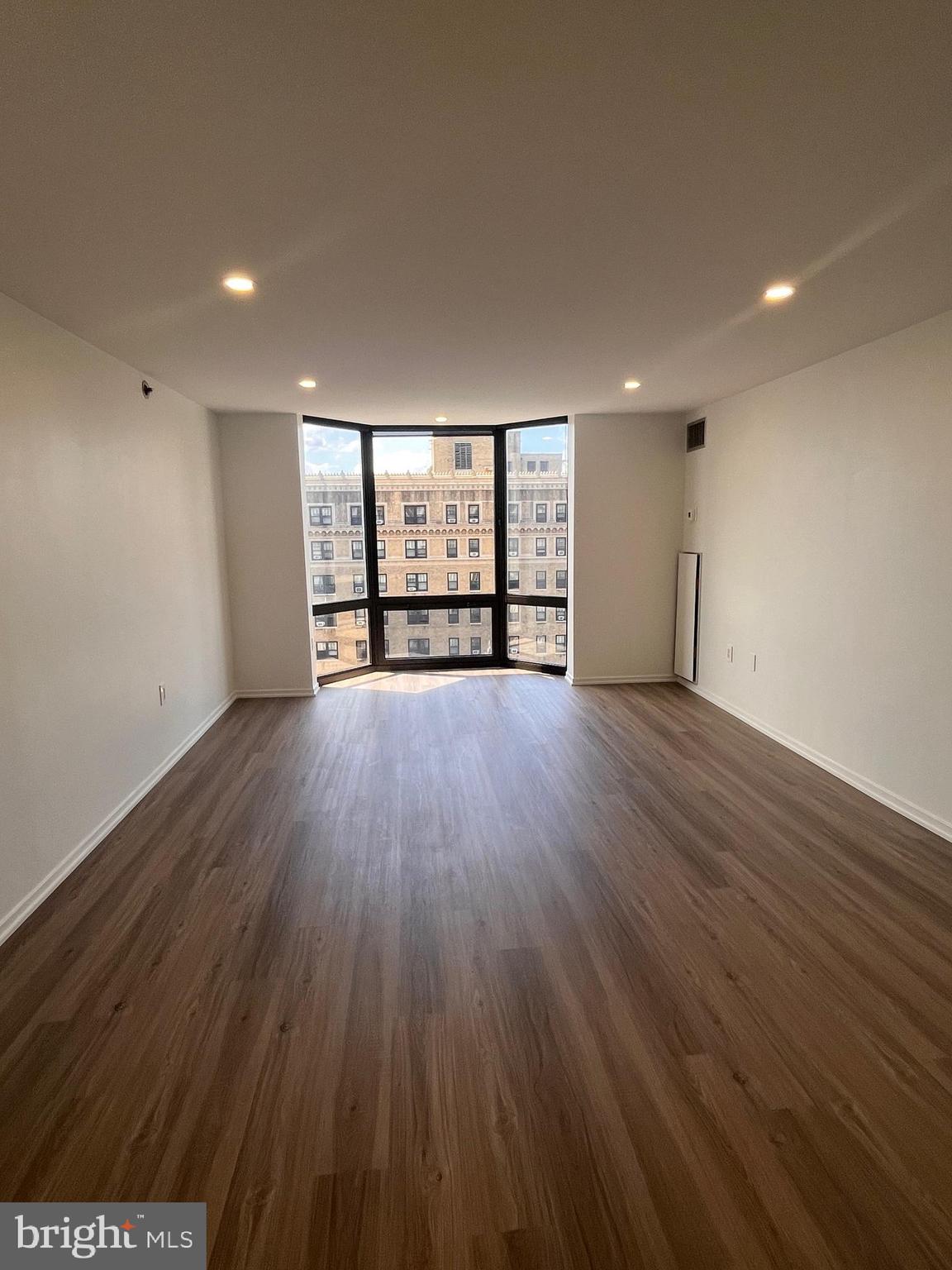 2018 WALNUT STREET 2020 18J