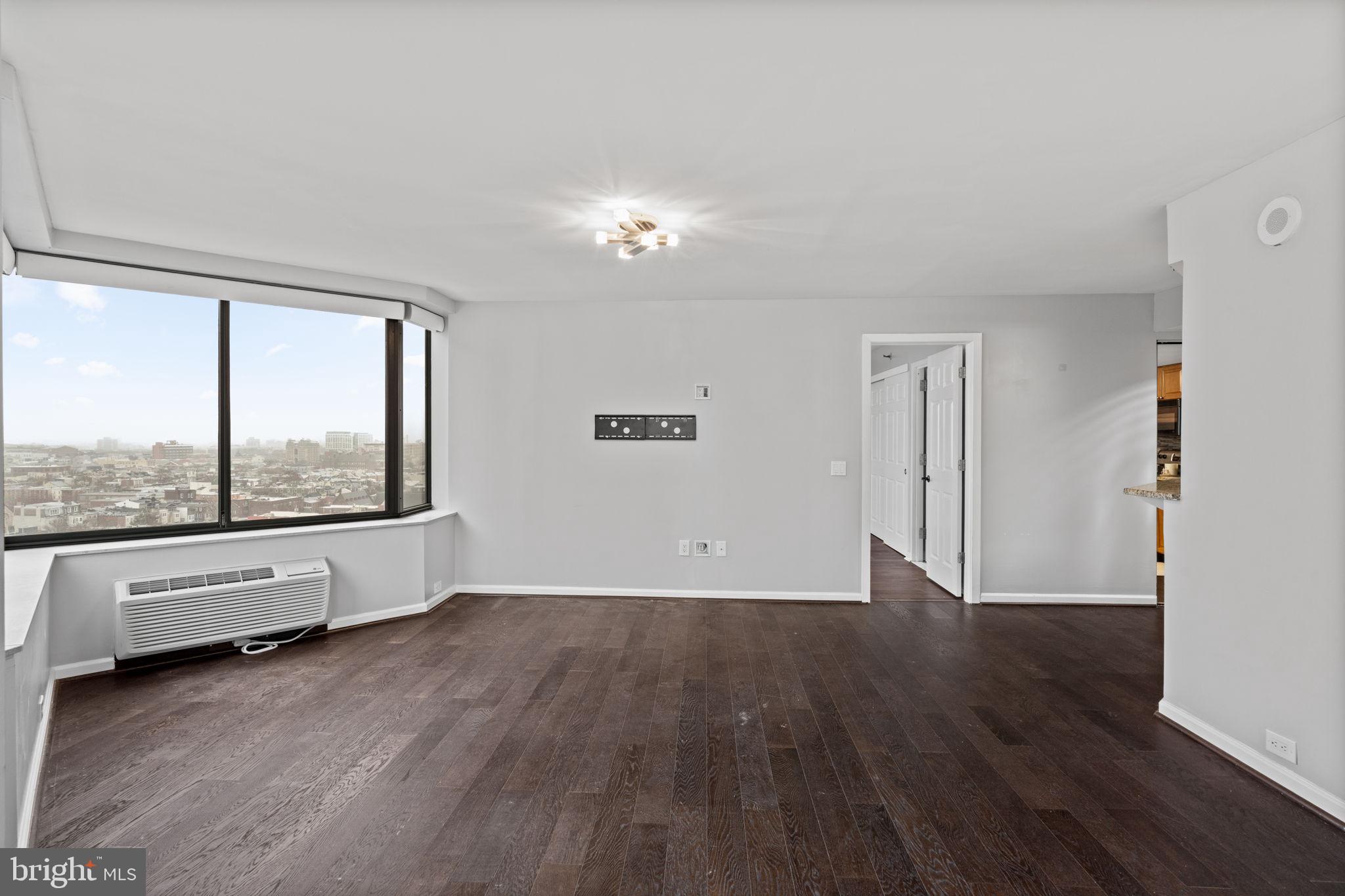 2001 HAMILTON STREET 2001