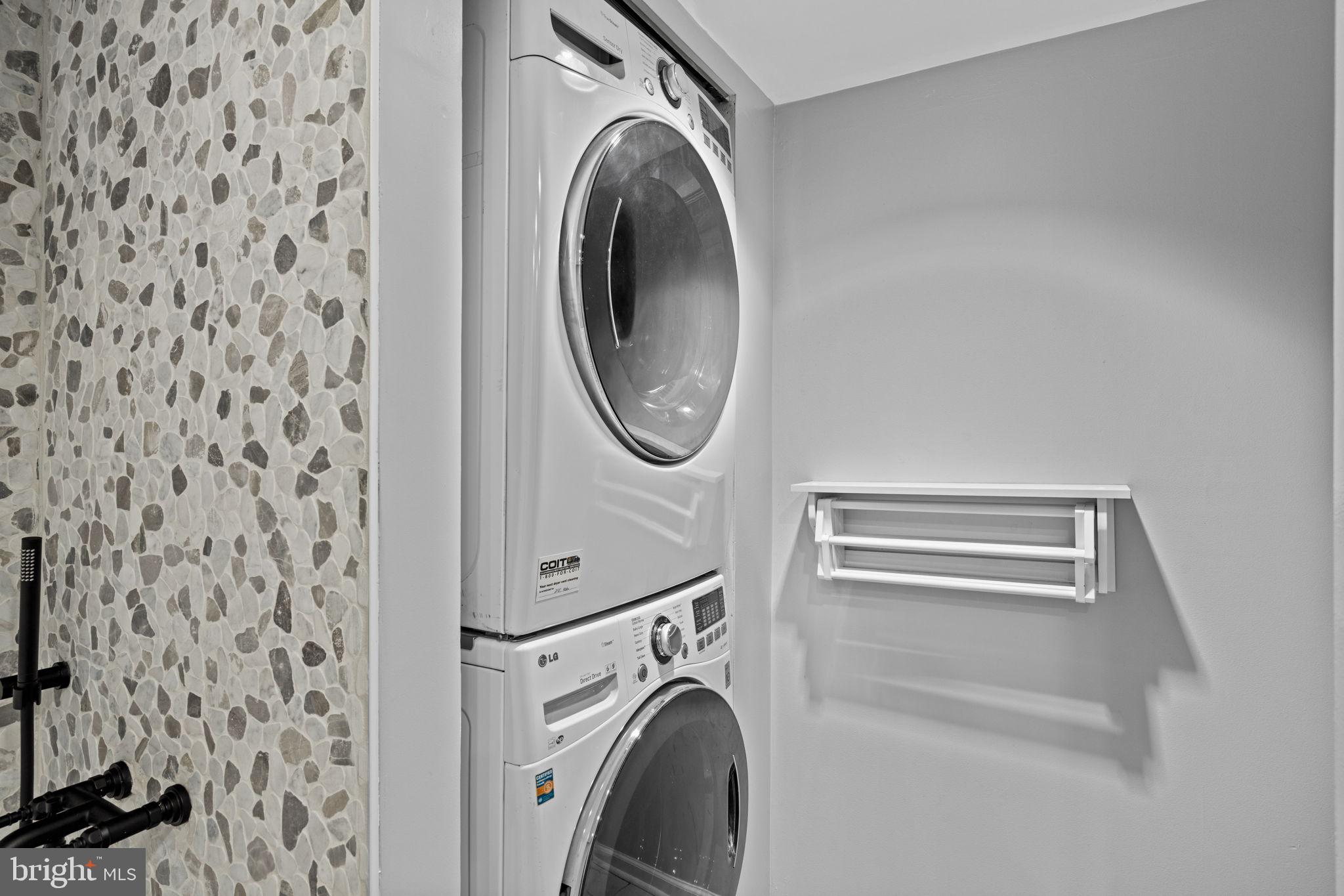 2001 HAMILTON STREET 2001