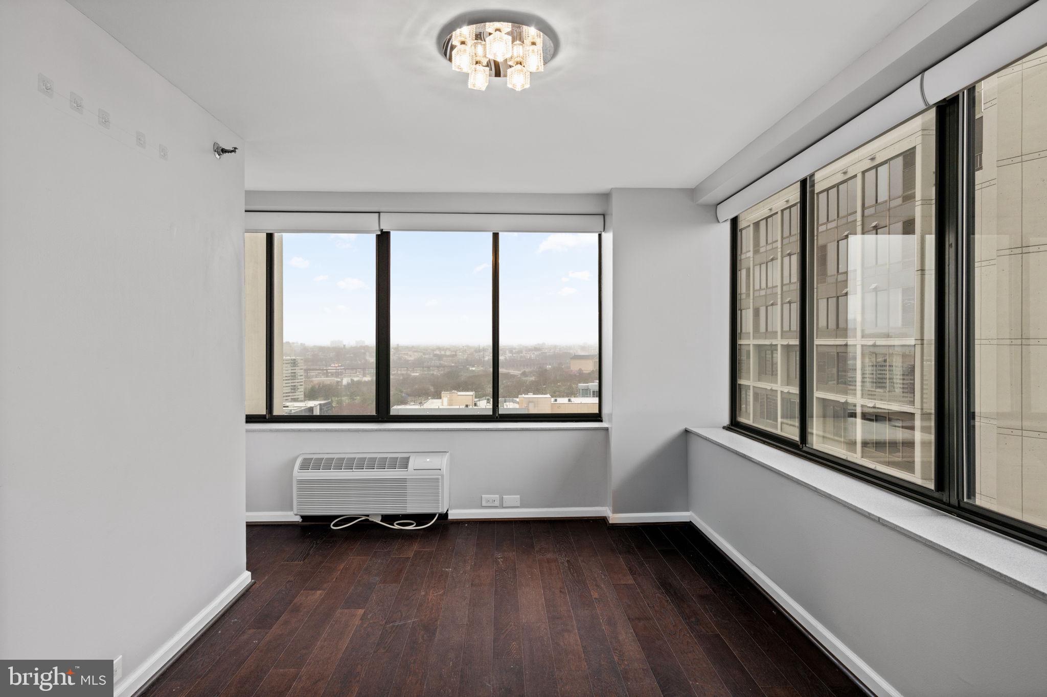 2001 HAMILTON STREET 2001