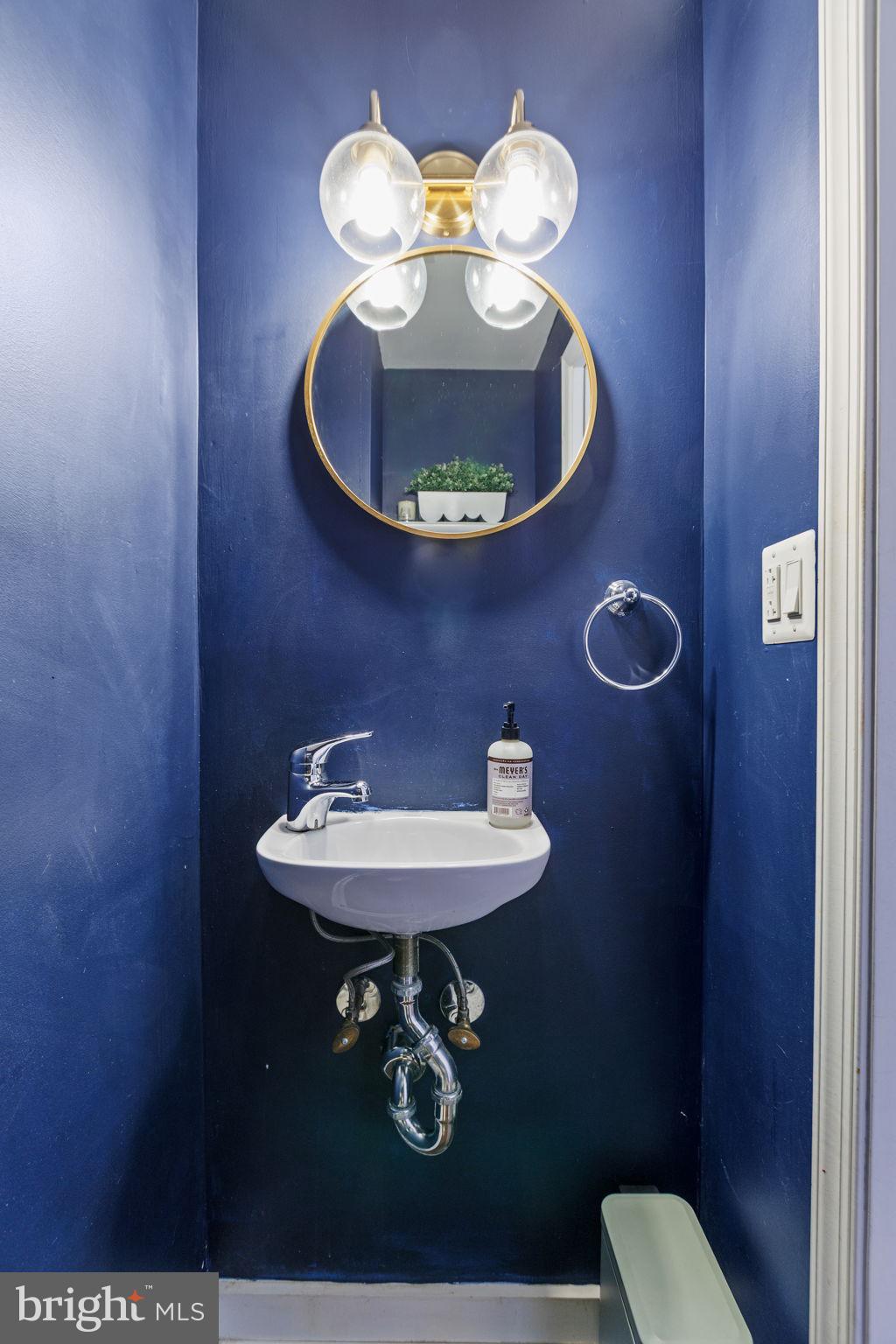 1705 MONTROSE STREET