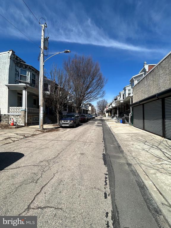 1138 S PAXON STREET