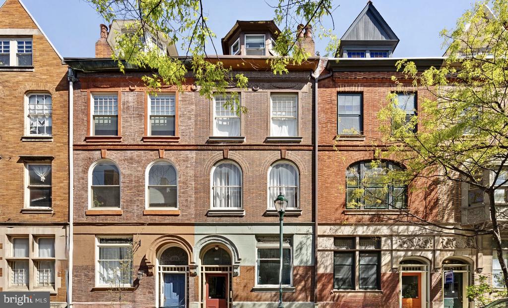 1109 SPRUCE STREET 1F