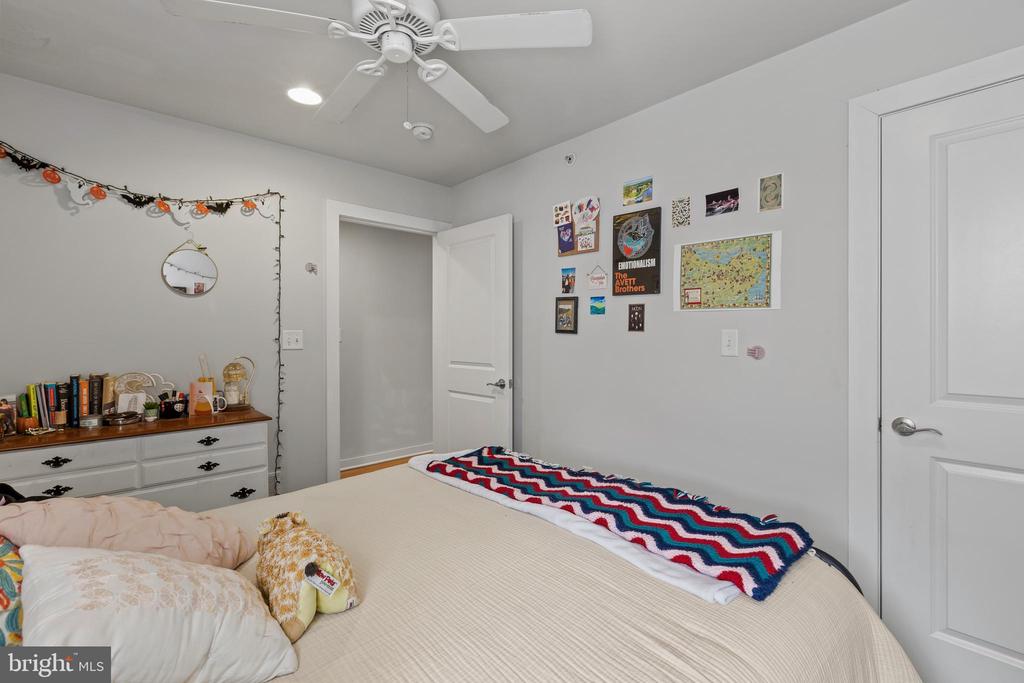 1610 CHRISTIAN STREET Unit: 3