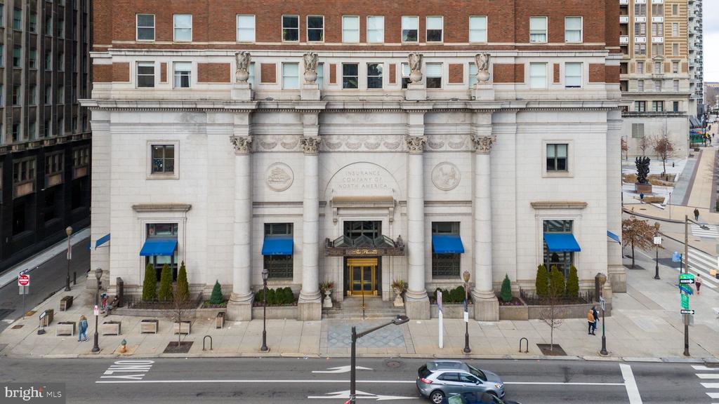 1600 ARCH STREET 18 605
